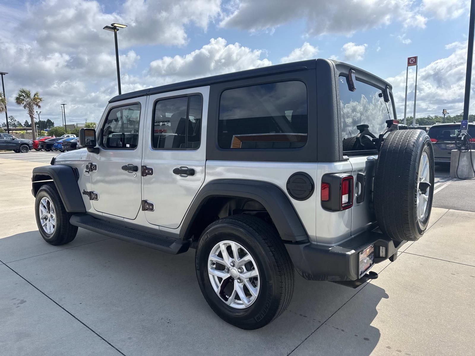2023 Jeep Wrangler — detail view