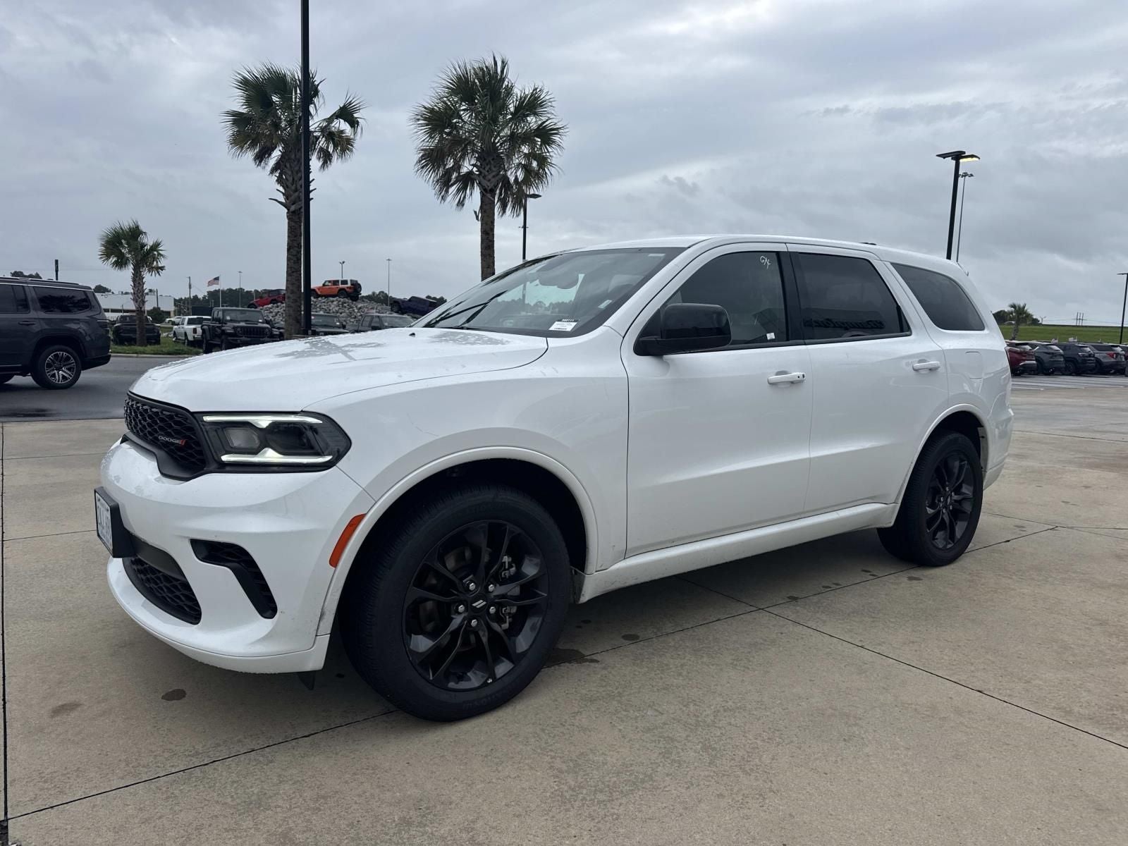 2025 Dodge Durango — side profile view