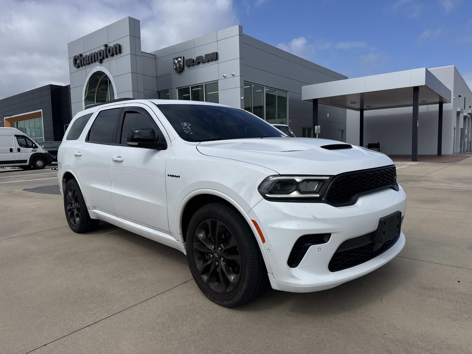 2024 Dodge Durango R/T Plus RWD in White Knuckle Clearcoat — front three-quarter view