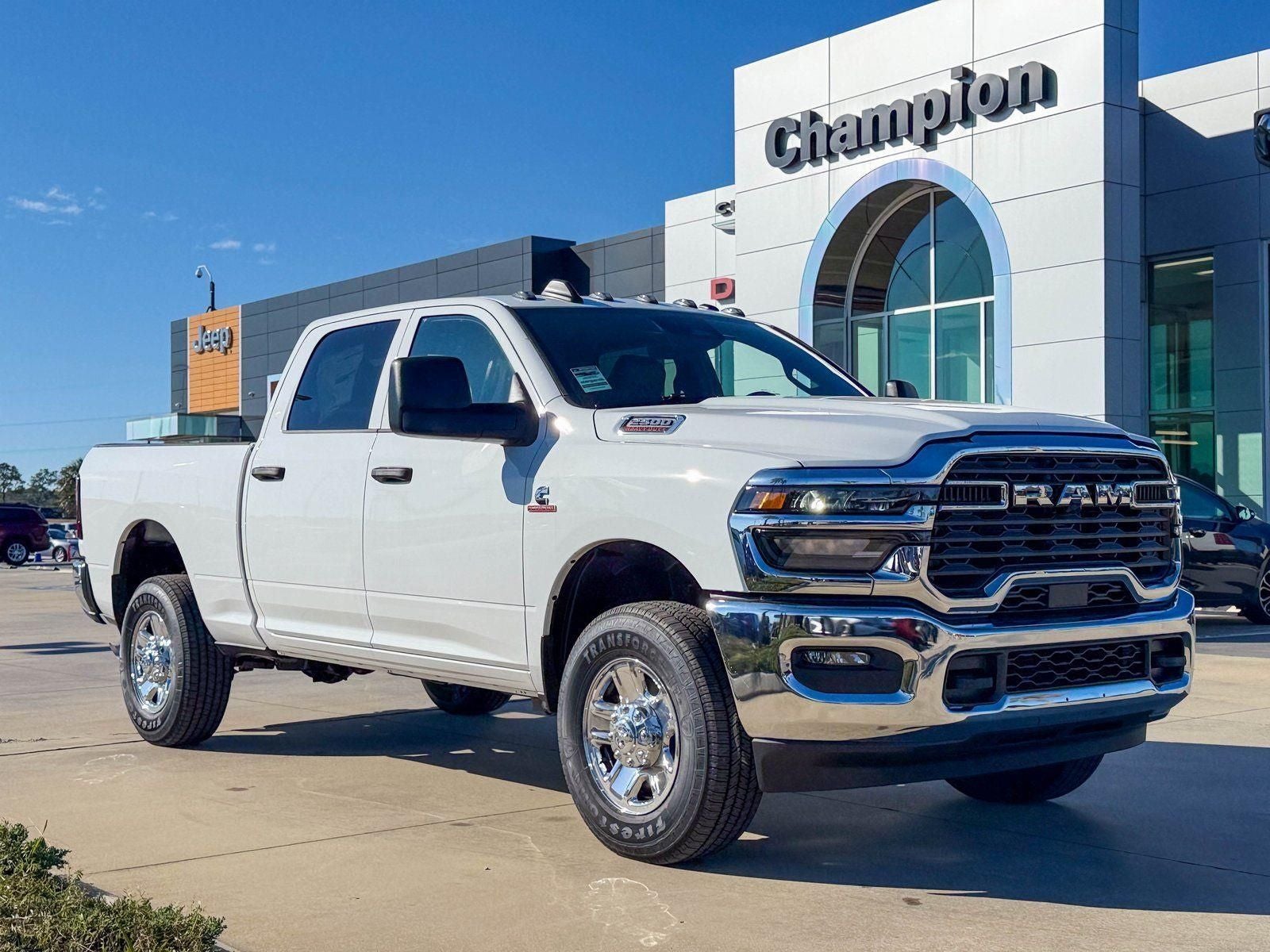 2026 RAM Ram 2500 RAM 2500 TRADESMAN CREW CAB 4X4 6'4' BOX in Bright White Clear-Coat Exterior Paint — front three-quarter view
