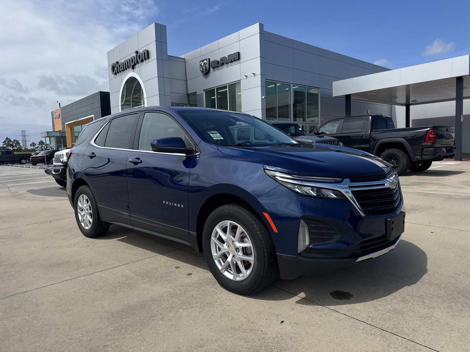 2022 Chevrolet Equinox AWD 2FL in Blue Glow Metallic — front three-quarter view